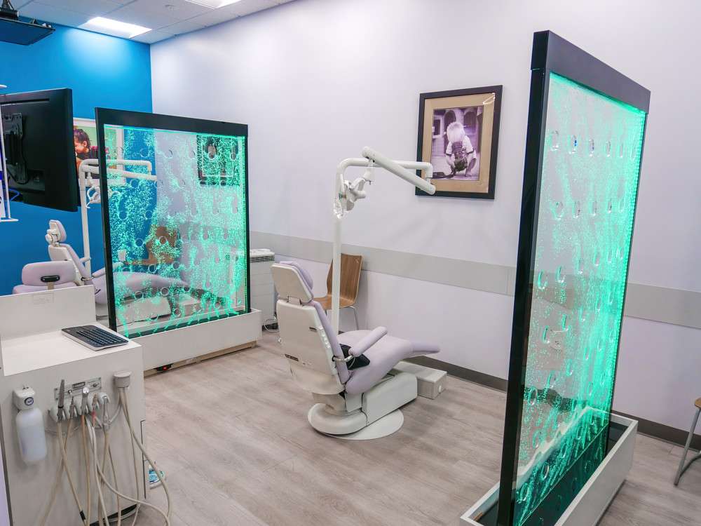 Sensory bubble panel treatment room